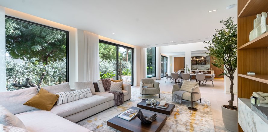 Villa in Jumeirah Islands, Dubai, UAE 5 bedrooms, 547 sq.m. № 700136