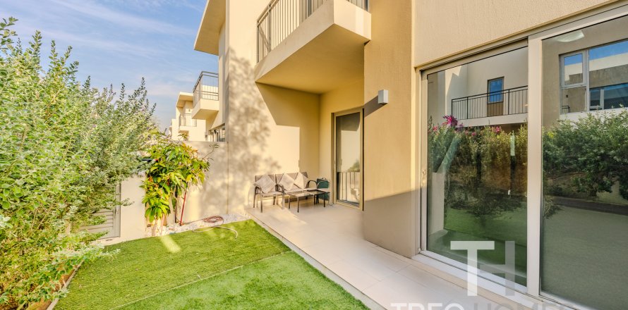 Shtëpi në qytet në Arabian Ranches 2, Dubai, Emiratet e Bashkuara Arabe 3 dhoma gjumi, 185 m2. № 597656