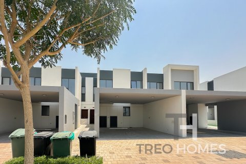 Řadový dům v Dubai, SAE 3 ložnice, 181 m² Č.: 597655 - fotografie 1