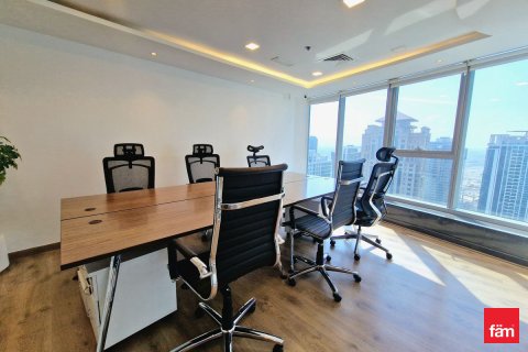 Üürile anda kontor asukohaga Dubai, AÜE: 98.3 m² Nr 687534 - pilt 10