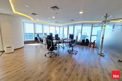 Üürile anda kontor asukohaga Dubai, AÜE: 98.3 m² Nr 687534 - pilt 14