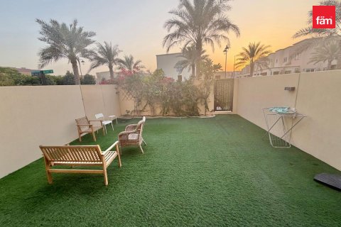 Maison de ville à vendre à Dubai, EAU 2 chambres, 174.3 m2 № 687536 - photo 9