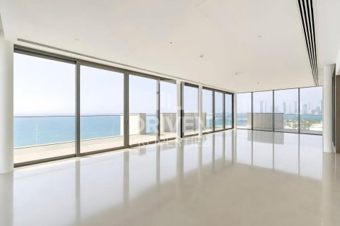 Ático en Jumeirah, Dubai, EAU 4 dormitorios, 1036.71 m² № 742211