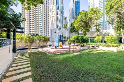 Apartment til salg i Downtown Dubai (Downtown Burj Dubai), Dubai, UAE 1 soveværelse, 128.02 kvm № 742789 - foto 5