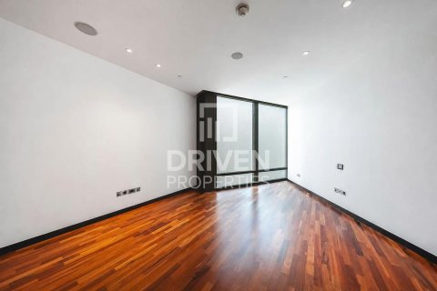 Apartment til salg i Downtown Dubai (Downtown Burj Dubai), Dubai, UAE 1 soveværelse, 128.02 kvm № 742789 - foto 1
