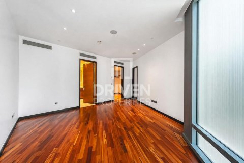 Apartment in Downtown Dubai (Downtown Burj Dubai), UAE 1 bedroom, 128.02 sq.m. № 742789 - photo 7