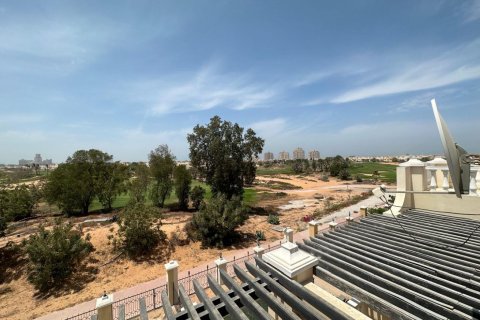 Řadový dům v Ras Al Khaimah, SAE 4 ložnice, 251 m² Č.: 734766 - fotografie 27