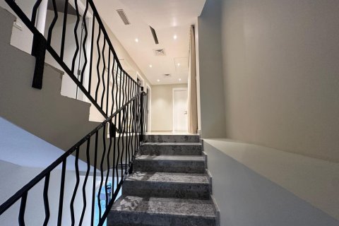 Řadový dům v Ras Al Khaimah, SAE 4 ložnice, 251 m² Č.: 734766 - fotografie 10