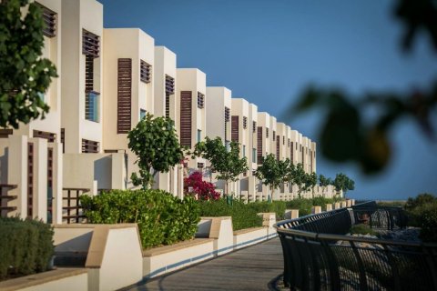 Stadthaus zum Verkauf in Ras Al Khaimah, VAE 2 Schlafzimmer, 186 m2 Nr. 734764 - Foto 6