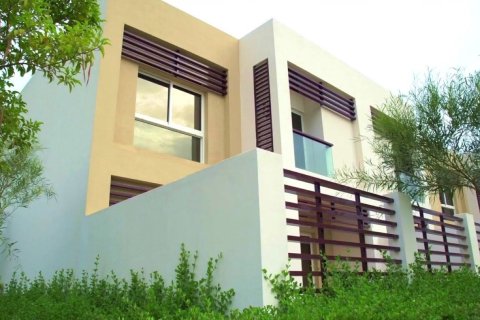 Stadthaus zum Verkauf in Ras Al Khaimah, VAE 2 Schlafzimmer, 186 m2 Nr. 734764 - Foto 4