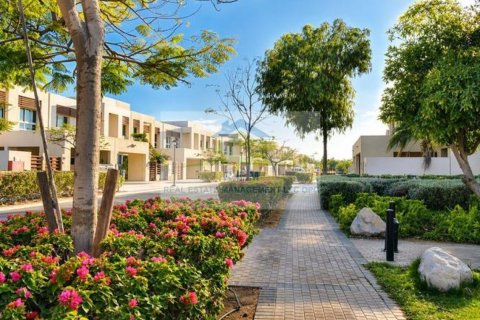Stadthaus zum Verkauf in Ras Al Khaimah, VAE 2 Schlafzimmer, 186 m2 Nr. 734764 - Foto 7