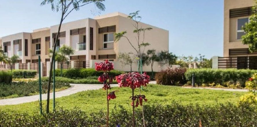 Stadthaus in Ras Al Khaimah, VAE: 2 Schlafzimmer, 186 m2 Nr. 734764