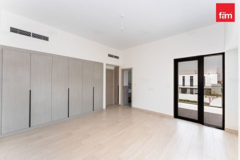 Vila u Al Furjan, Dubai, UAE 4 spavaćih soba, 357.9 m2 Br. 755009 - fotografija 5