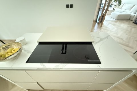 Lägenhet till försäljning i Dubai Marina, Dubai, UAE 2 sovrum, 124 kvm Nr. 698813 - fotografi 14