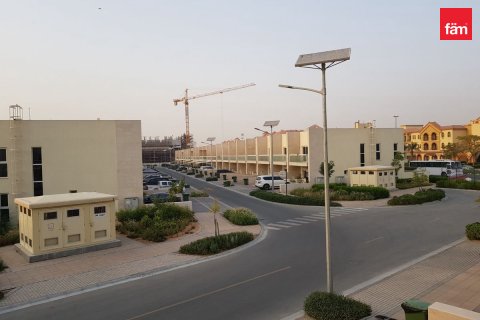 Villa en International City, Dubai, EAU 3 dormitorios, 154 m² № 735329