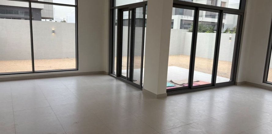 Villa Dubaijā, AAE 4 istabas, 375.3 m2 Nr. 706079