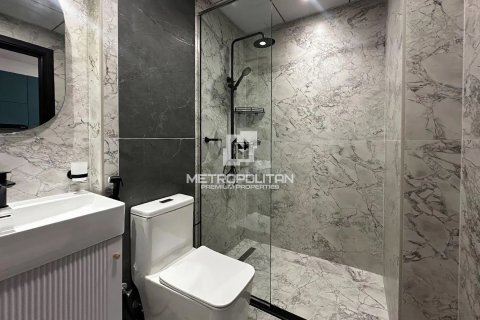 Apartment in Dubai Science Park, UAE 49 sq.m. № 730237 - photo 4