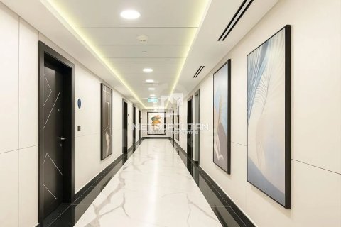 Apartment in Dubai Science Park, UAE 49 sq.m. № 730237 - photo 7