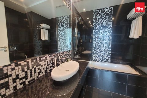 Apartmán v Business Bay, Dubai, SAE 1 spálňa, 81.2 m2 č. 736927 - Fotografia 14