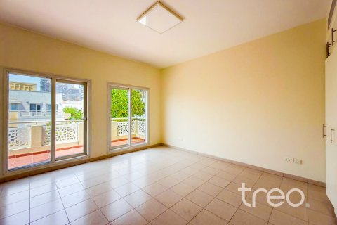 Vilă de închiriat în Meadows, Dubai, EAU 4 dormitoare, 332.41 mp. №741139 - poză 6