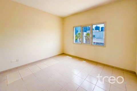 Vilă de închiriat în Meadows, Dubai, EAU 4 dormitoare, 332.41 mp. №741139 - poză 8