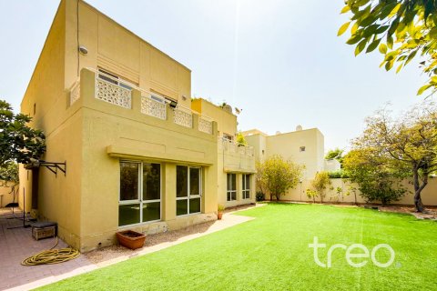 Vilă de închiriat în Meadows, Dubai, EAU 4 dormitoare, 332.41 mp. №741139 - poză 2