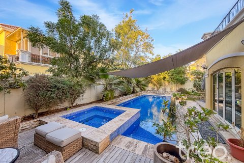 Jumeirah Park, Dubai, संयुक्त अरब अमीरात में विला, 3 बेडरूम, 327.67 वर्ग मीटर, संख्या 741140 - फ़ोटो 3