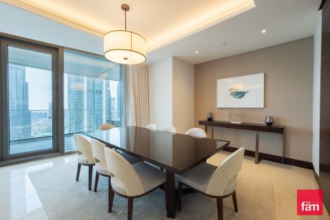 Appartement te huur in Downtown Dubai (Downtown Burj Dubai), Dubai, VAE 3 slaapkamers, 225.5 vr.m., nr 655740 - foto 7
