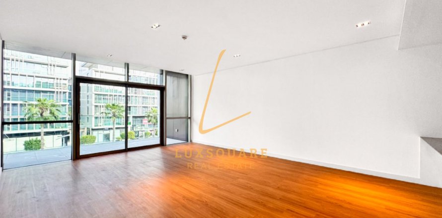 Apartmán v Al Wasl, Dubai, SAE 2 spálne, 175 m2 č. 755090