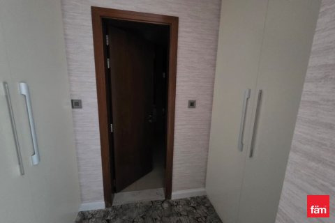 Takvåning uthyres i Business Bay, Dubai, UAE 5 sovrum, 878.2 kvm Nr. 687599 - fotografi 23