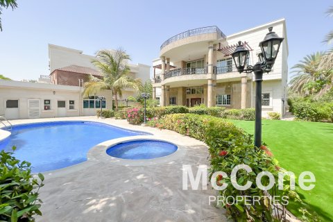 Vila v Emirates Hills, Dubai, SAE 6 ložnice, 1778.35 m² Č.: 587576 - fotografie 13