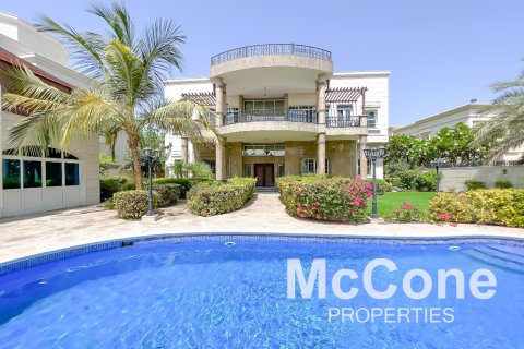 Vila v Emirates Hills, Dubai, SAE 6 ložnice, 1778.35 m² Č.: 587576 - fotografie 1