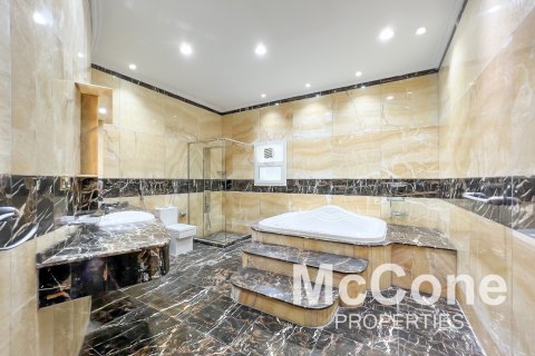 Vila v Emirates Hills, Dubai, SAE 6 ložnice, 1778.35 m² Č.: 587576 - fotografie 10