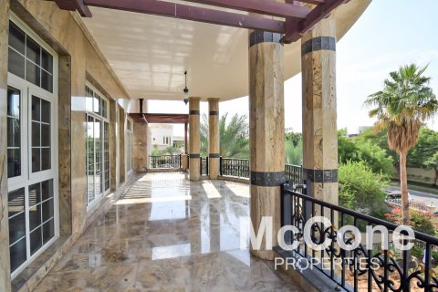 Vila v Emirates Hills, Dubai, SAE 6 ložnice, 1778.35 m² Č.: 587576 - fotografie 12