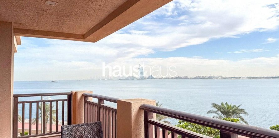 Apartment in Palm Jumeirah, Dubai, UAE 1 bedroom, 142 sq.m. № 625784