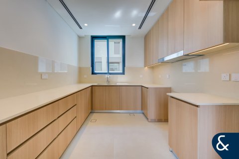 Villa itt: Arabian Ranches 3, Dubai, EAE, 4 hálószoba, 412 m², azonosító: 666961 - fénykép 7