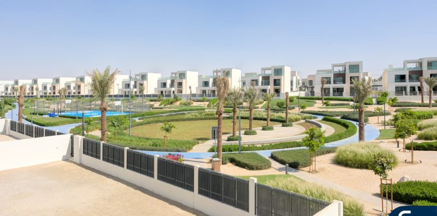 Villa itt: Arabian Ranches 3, Dubai, EAE, 4 hálószoba, 412 m², azonosító: 666961