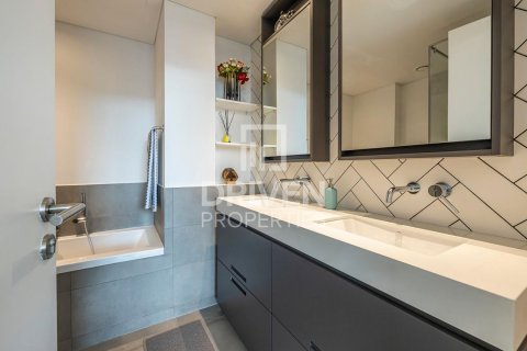Duplex in Jumeirah Village Circle, Dubai, UAE 2 bedrooms, 173 sq.m. № 602389 - photo 12