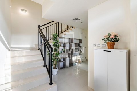 Řadový dům v DAMAC Hills (Akoya by DAMAC), Dubai, SAE 3 ložnice, 175 m² Č.: 602410 - fotografie 17