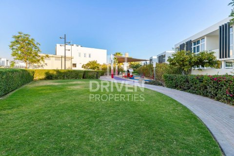 Řadový dům v DAMAC Hills (Akoya by DAMAC), Dubai, SAE 3 ložnice, 175 m² Č.: 602410 - fotografie 11