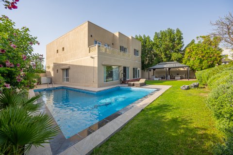 Villa i Meadows, Dubai, Emiratene 5 soverom, 353.5 kvm nr. 750449