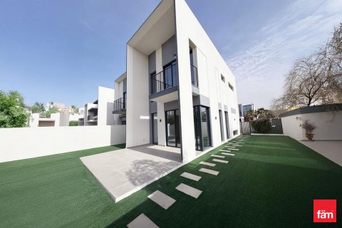 Kuća u nizu u Dubai, UAE 4 spavaćih soba, 257 m2 Br. 694093 - fotografija 2