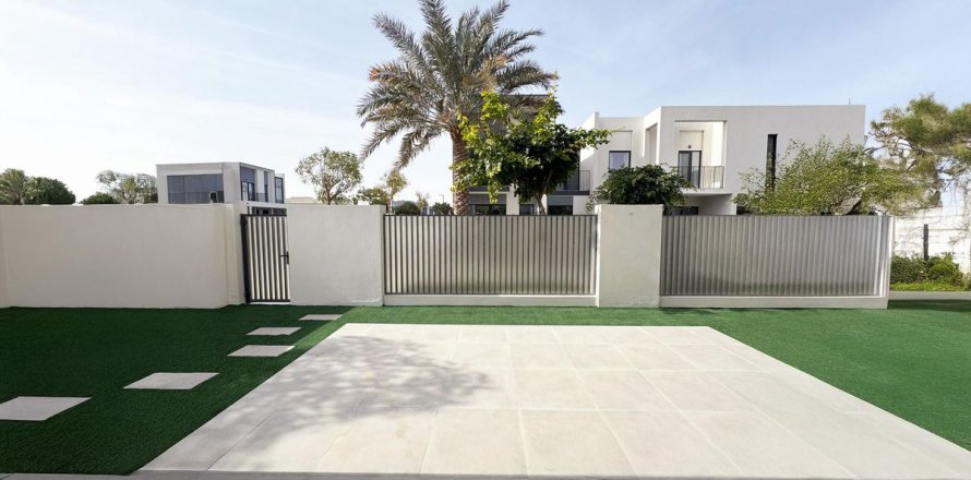 Kuća u nizu u Dubai, UAE 257 m2, 4 spavaćih soba Br. 694093