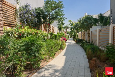 Townhouse in Dubai, UAE 1 bedroom, 56.7 sq.m. № 694098 - photo 12