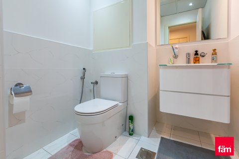 Lägenhet till försäljning i Dubai, UAE 3 sovrum, 173 kvm Nr. 694099 - fotografi 16
