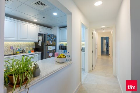 Lägenhet till försäljning i Dubai, UAE 3 sovrum, 173 kvm Nr. 694099 - fotografi 14