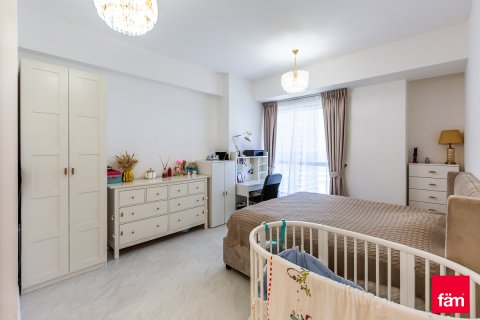 Lägenhet till försäljning i Dubai, UAE 3 sovrum, 173 kvm Nr. 694099 - fotografi 10