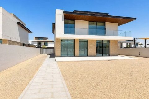 Villa in The Valley, Dubai, UAE 5 bedrooms, 930 sq.m. № 719686 - photo 14