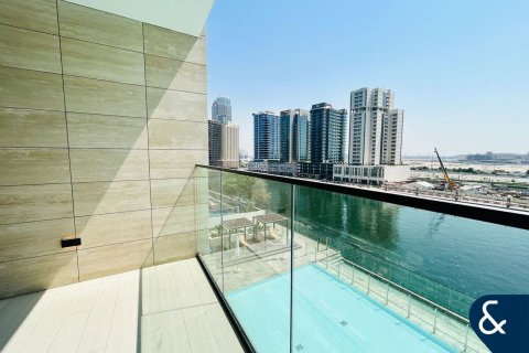 Apartmen di TRILLIONAIRE RESIDENCES di Business Bay, Dubai, UAE 1 bilik, 50 meter persegi № 698491 - foto 3