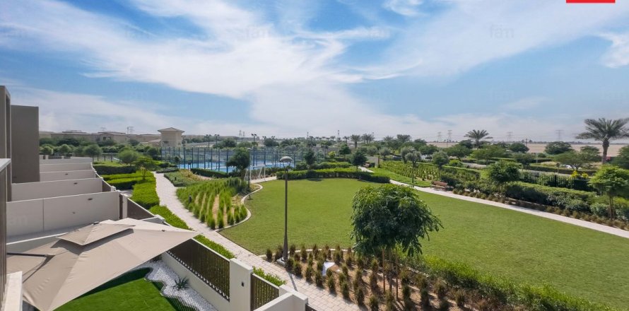 Townhouse di Dubai, UEA 4 kamar tidur, 252 m2 nomor 646859